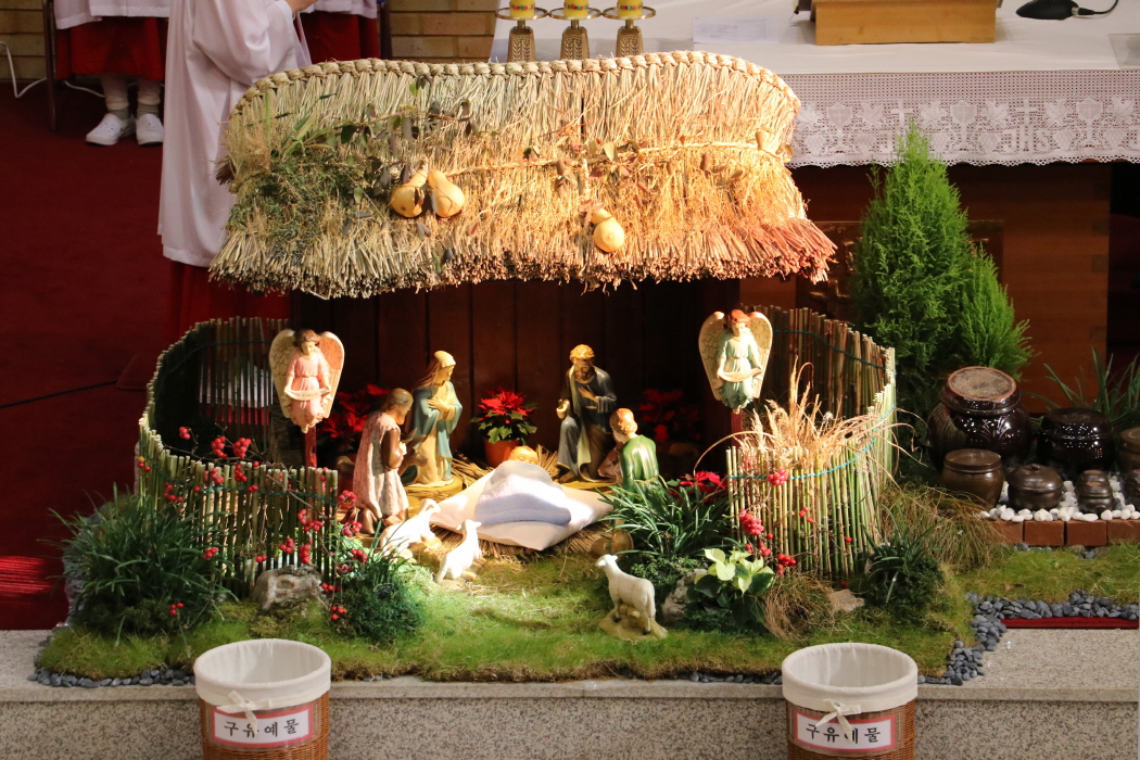 2019.12.24 주님 성탄 대축일.jpg